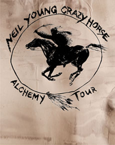 NEIL YOUNG<br>& CRAZY HORSE