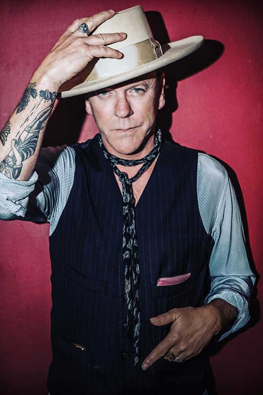 KIEFER SUTHERLAND